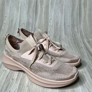 H&M Women’s Sneakers - Gently Used